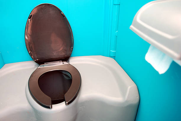 Portable Toilet Options We Offer in Elmont, NY